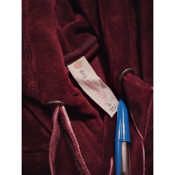 Anthropologie Daily Practice Burgundy Oversized Velour Velvet Hoodie Size L - Picture 3 of 9